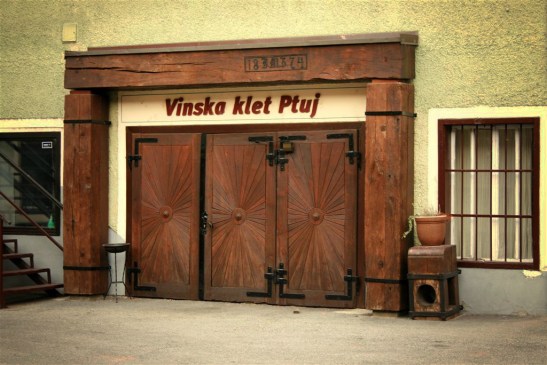 Wejście do piwnicy. Materiały prasowe Pullus